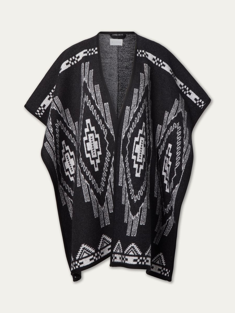Kautokeino Poncho Black