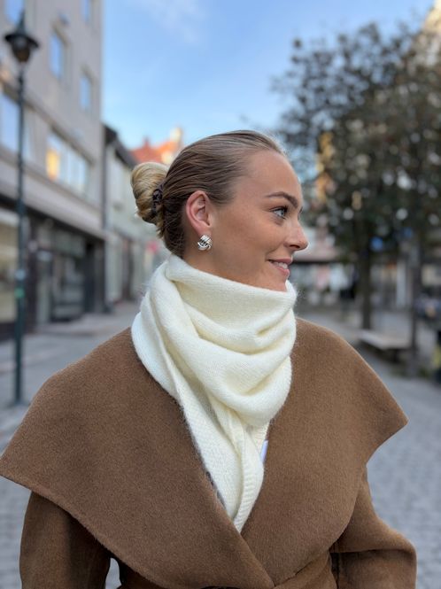 Hovedbilde Caroline Trekantskjerf Off White
