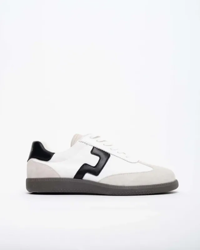 Alex Off White 
